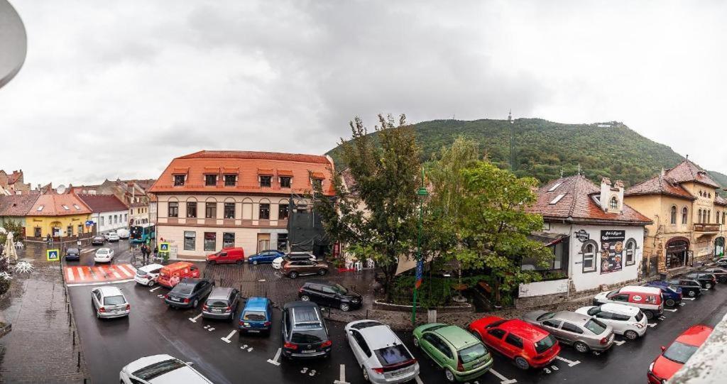 Apartament Dinicu, Brasov, Romania Eksteriør billede
